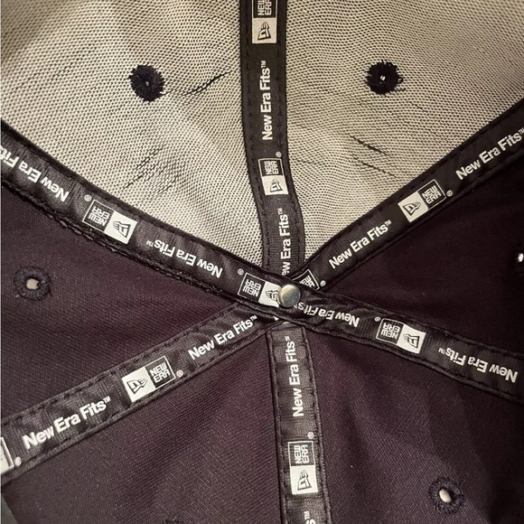 New York Yankees Fitted Cap New Era In Excellent Condition - Picture 6 of 9